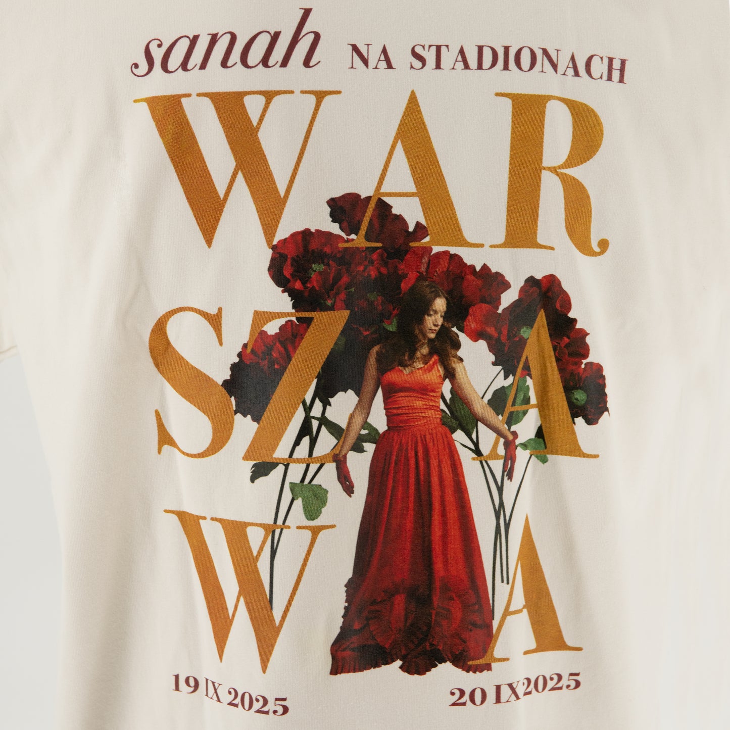 Kremowa koszulka unisex sanah na stadionach „Warszawa”
