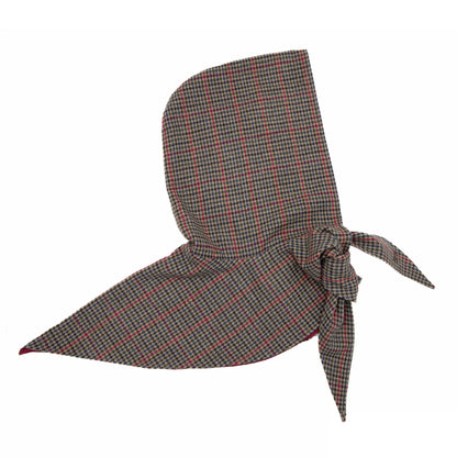 Wełniany kaptur z szalem  SH