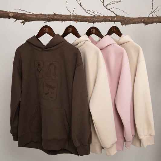 Czekoladowa bluza onesize z haftowanymi "sanahowymi" znaczkami